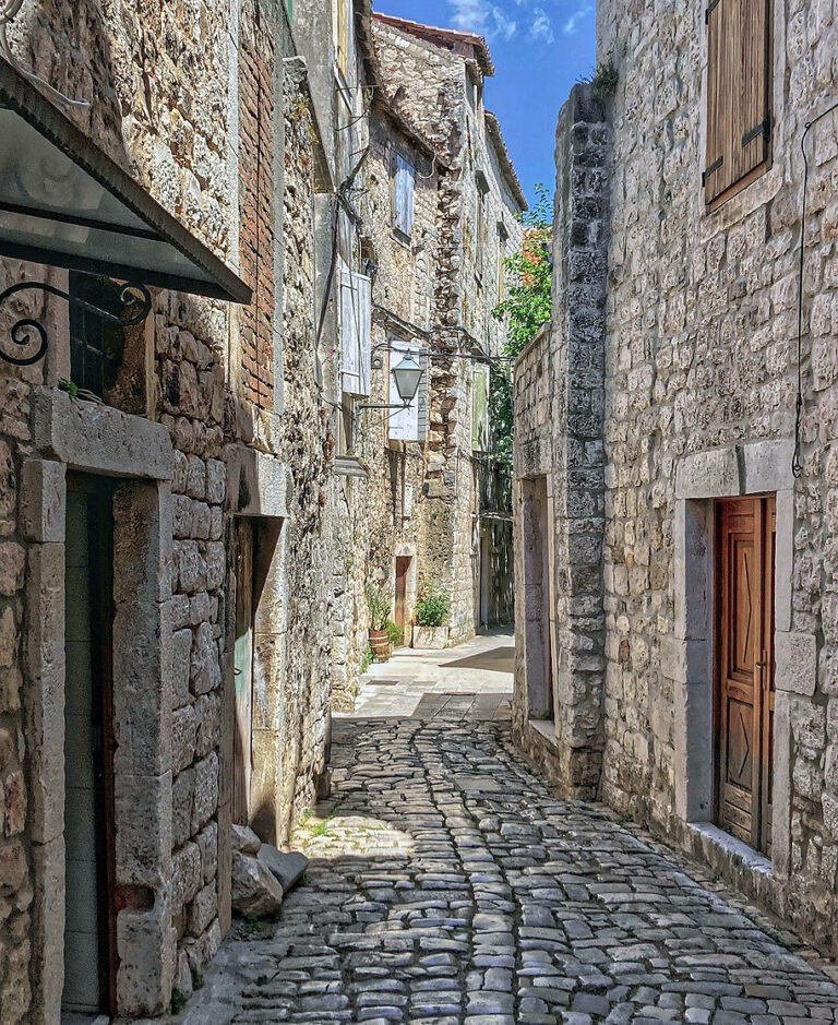croatia 1 1